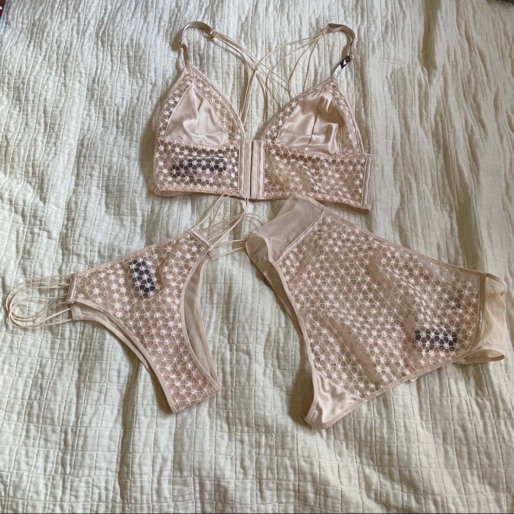 Victoria’s Secret Sexy Satin Set Cream (sz S/M)